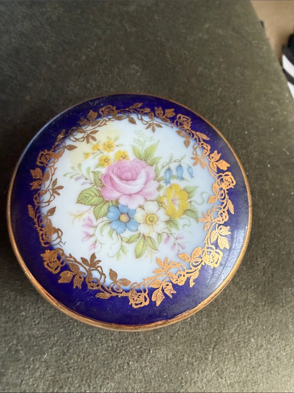 Floral Porcelain Powder Compact in Cobalt Blue with Gilded Trim